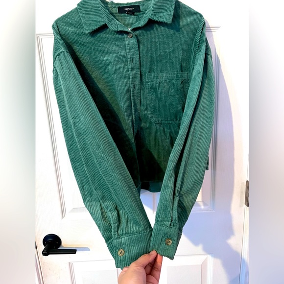 Forever21 Plus Size Corduroy High-Low Shirt, Olive Green. Size 0X - Picture 2 of 8